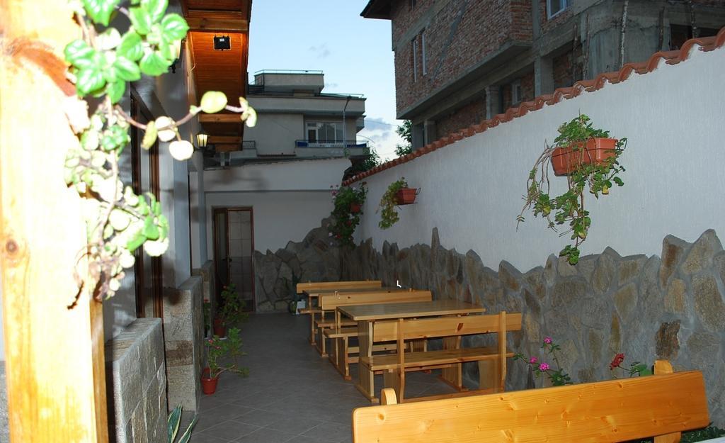 Guest House Lazur Obzor Buitenkant foto